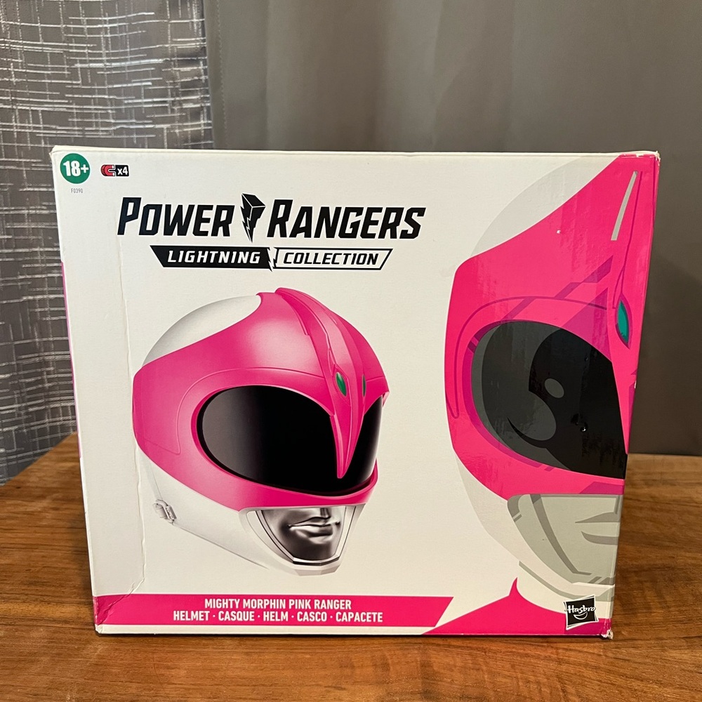 Hasbro Power Rangers Lightning Collection Pink Helmet